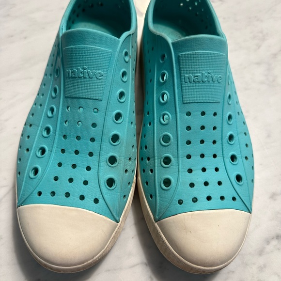 Native Shoes - Picture 3 of 7